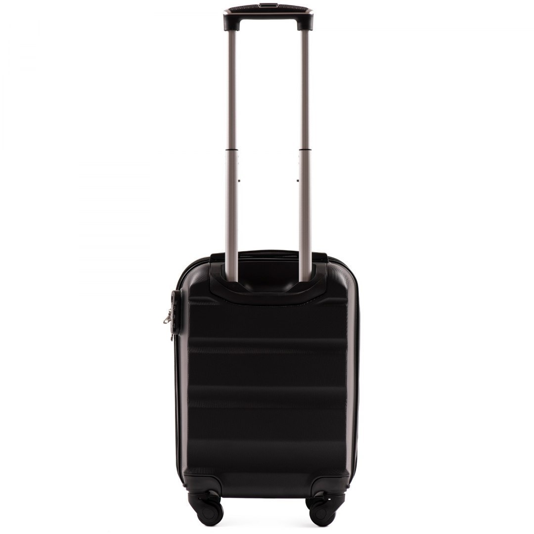 AT01-Duza-walizka-podrozna-Wings-S-Black_828_1200