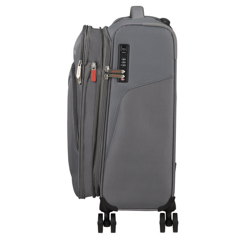 american-tourister-käsipagas-kangast-hall-summerfunk4